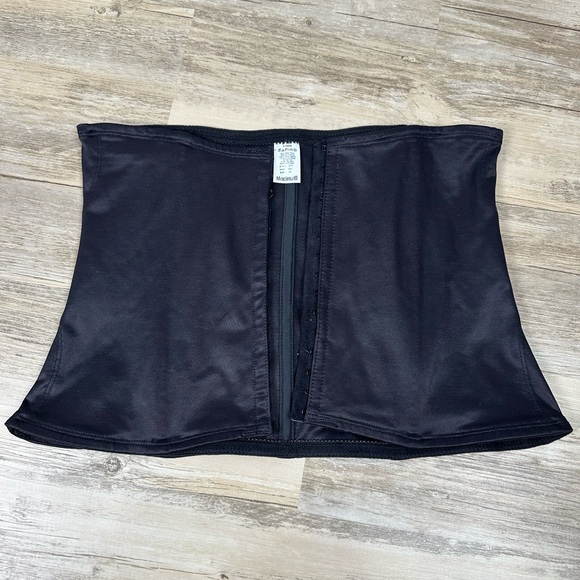 Miraclesuit Women's Black Flexible Waist Cincher Shaperware Corset 2XL - Picture 2 of 7